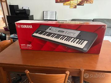 Yamaha YPT-260 Digital Keybord 