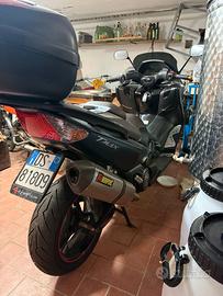 Scooter T-Max