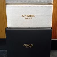 Beauty  case Chanel beauty. 