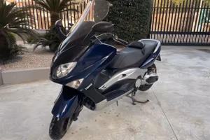 YAMAHA T MAX (ISCRITTO ASI)