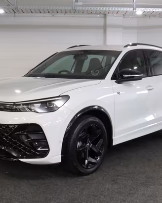 Volkswagen Tiguan R Line in ricambio