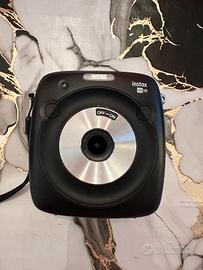 Fujifilm Instax SQ10 pari al nuovo 