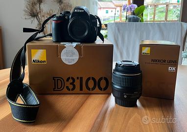 Macchina fotografica Nikon D3100 + obiettivo 18-55