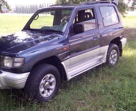 MITSUBISHI Pajero ('82-'00) - 1999