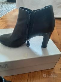 stivaletto geox 37