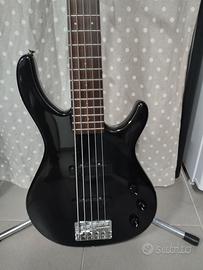 Squier by Fender. 5 corde made indonesia