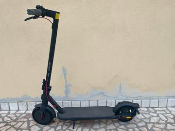 Monopattino elettrico XIAOMI