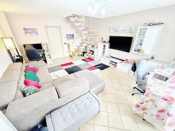 VILLA A SCHIERA A SORBOLO