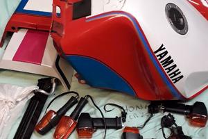 vari ricambi yamaha fzr1000