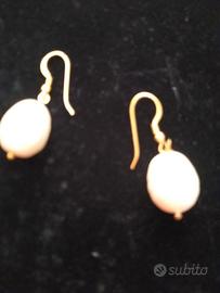 Orecchini goccia perle