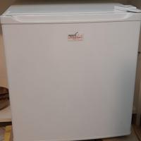 Mini frigo bar con congelatore