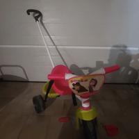 triciclo masha e orso