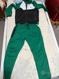 Tuta Nike tech