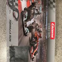 molti componenti pista Carrera Evolution