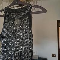 vestito o maglia lunga elegante