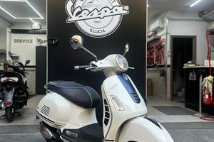 Piaggio Vespa 300 GTS yachting stato