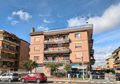 4 LOCALI A CIAMPINO