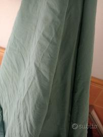 2Lenzuola per letto 120 ossia una piazza e mezzo .