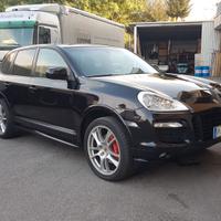 Porsche cayenne GTS