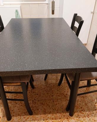 tavolo da cucina  nero e 4 seggiole nere