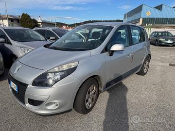Renault Scenic X-Mod 1.5 dCi 105CV
