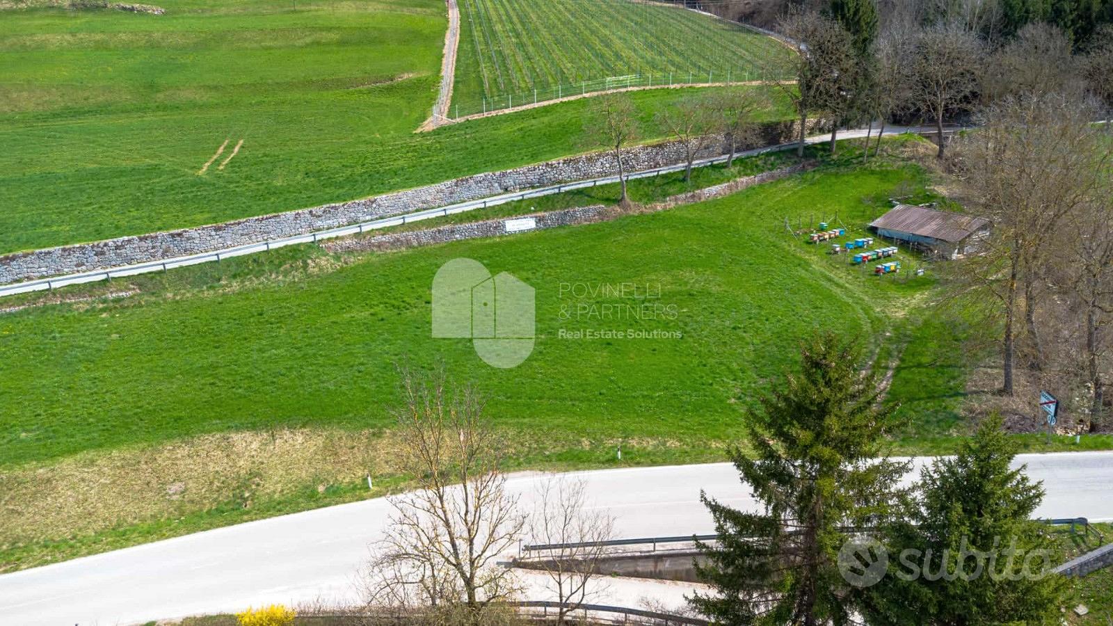 Terreno edificabile con vincolo residenza ordina - Altro