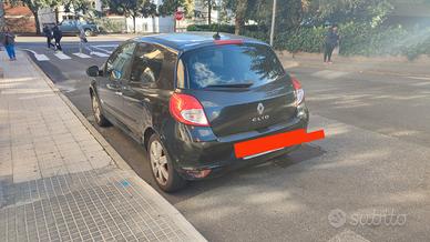 RENAULT Clio 3ª serie - 2010