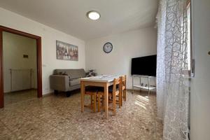 SPAZIOSO APPARTAMENTO VICINO AL CENTRO - RECENT...