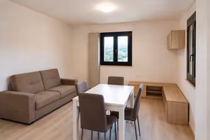 Bilocale con ingresso indipendente a Pescantina