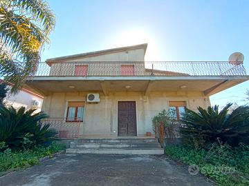 Casa in campagna con ampi spazi - Rif. 376