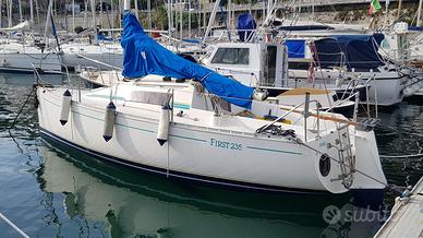 Barca a vela BENETEAU FIRST 235 del 1993