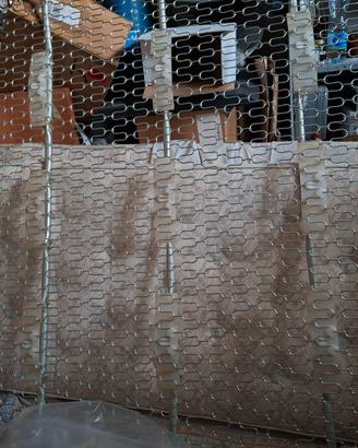 N. 2 materassi singoli e rete matrimoniale
