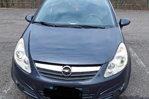 Opel Corsa 1.2 benzina 2007  158000 km 3 porte 