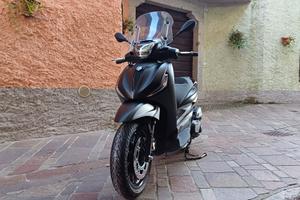 Piaggio Beverly 400