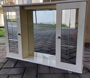 mobile del bagno da appendere 