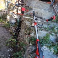 Decespugliatore a batteria 36v