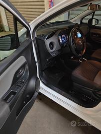 TOYOTA YARIS HIBRID 2017 ANCORA IN GARANZIA