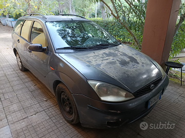 FORD Focus 1ª serie - 2004