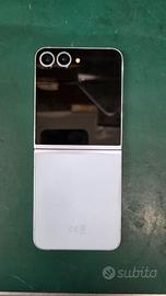 Samsung ZFlip6 - Z Flip 6 -12Gb ram 256 GB Memoria