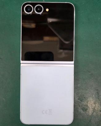 Samsung ZFlip6 - Z Flip 6 -12Gb ram 256 GB Memoria