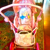 Carrozzina giocattolo principesse