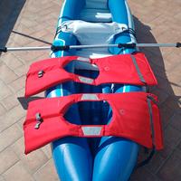 Kayak 2 posti e giubbini di salvataggio