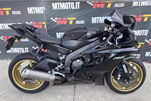 YAMAHA YZF R6 Video 360
