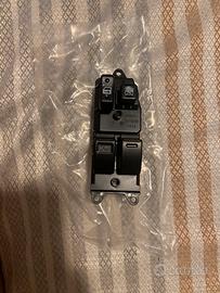 3 pezzi di ricambio per auto