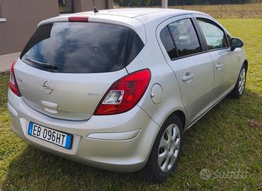 Opel corsa 1.2 gpl 2010