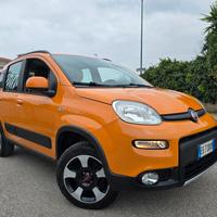 FIAT PANDA TREKKING 1.3 M-JET 4X4 2014 PARI AL NUO