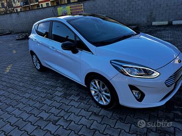 Ford Fiesta 1.5 TDCi 5 porte ST-Line neopatentati 