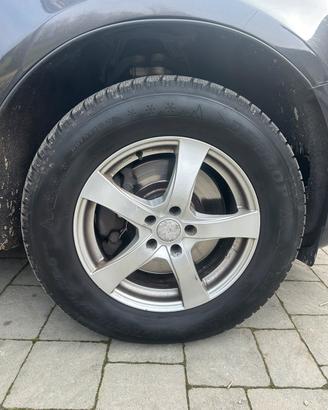 N4 cerchi + N4 gomme invernali 235/65/17 dunlop