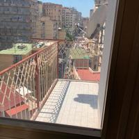 Ampia camera vomero centro