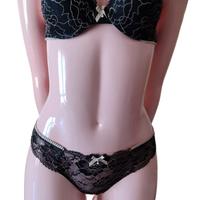 Completino nero ricami beige OVS.